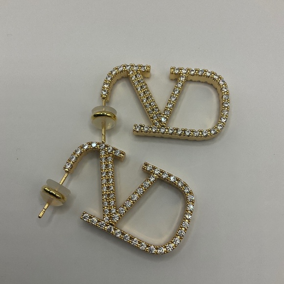 Vlogo Signature Earrings - Picture 1 of 3